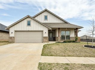 9445 NW 88th St, Yukon, OK 73099