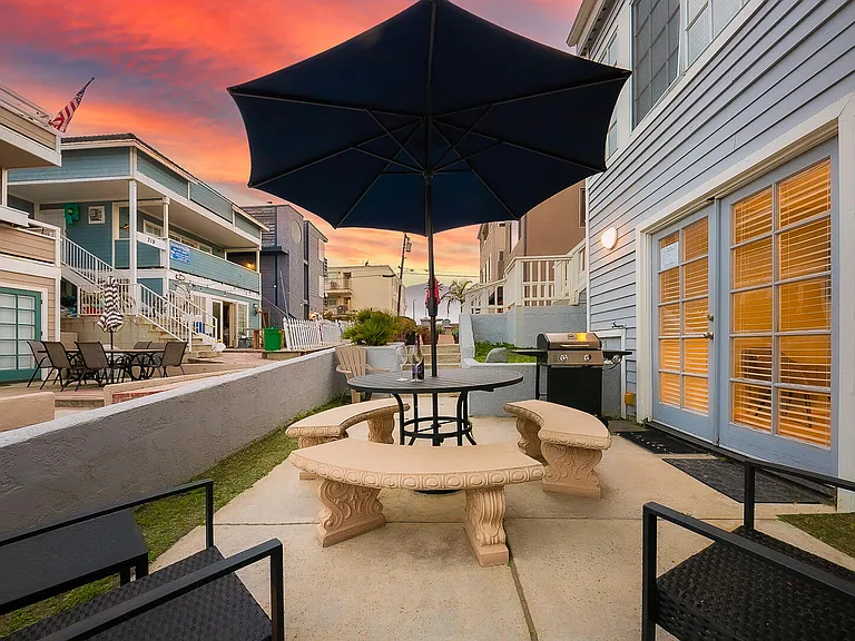 722 Isthmus Ct — Photo 27