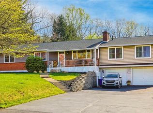 4630 Chestnut Hill Rd, Center Valley, PA 18034