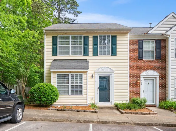 216 Climbing Ivy Ct, Cary, NC 27511