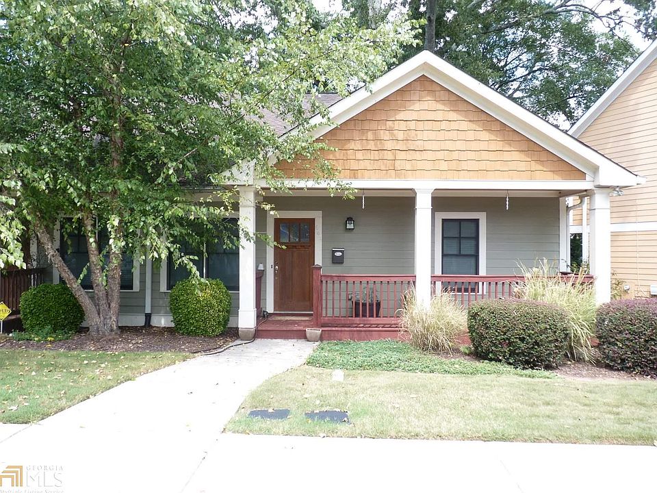 1st image of 683 Frasier Cir