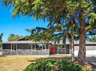 584 NW 3rd Ave, Oak Harbor, WA 98277