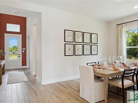 3rd image of 128 Sweetwood Circle