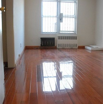 4th image of 7402 43rd Ave