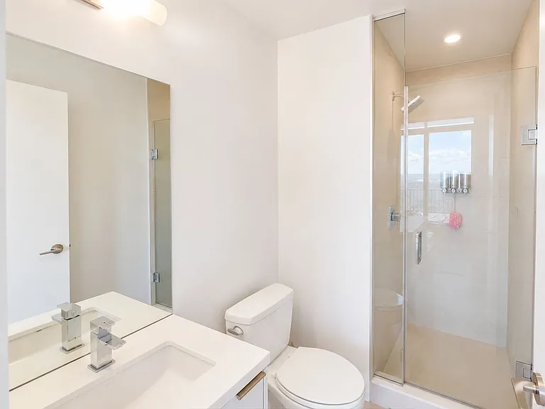 8 Eglinton Ave E #3608 — Photo 15
