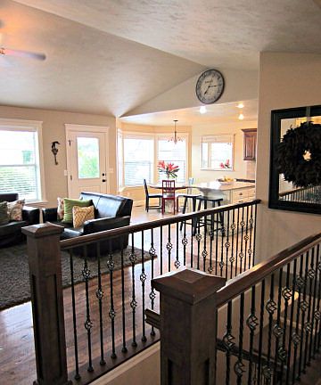 4th image of 340 Chateau Dr