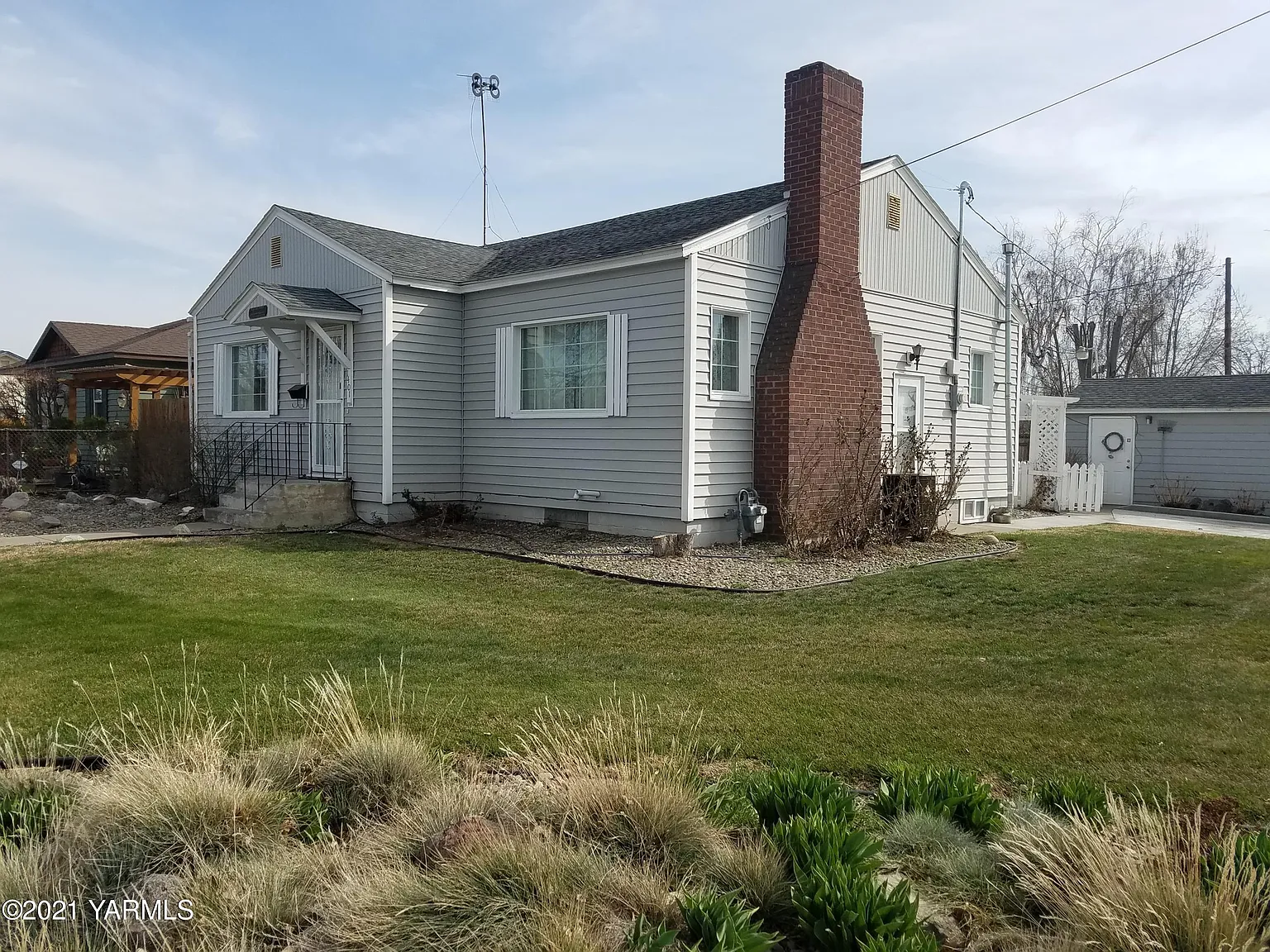 1401 North Ave photo 1