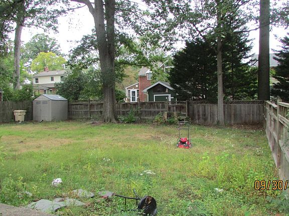 4th image of 4614 Beechwood Rd