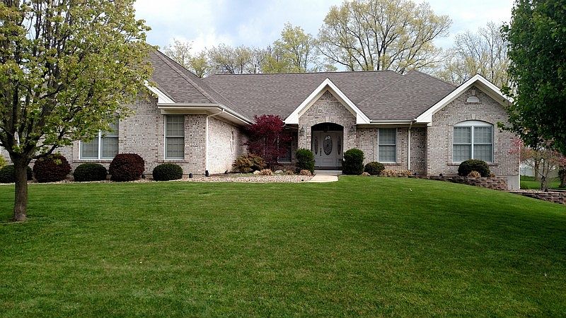 1st image of 9830 Bridle Trail Ln