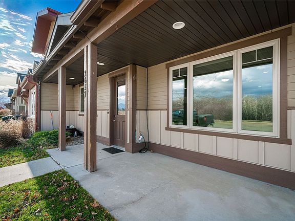 2nd image of 2657 Blackbird Dr