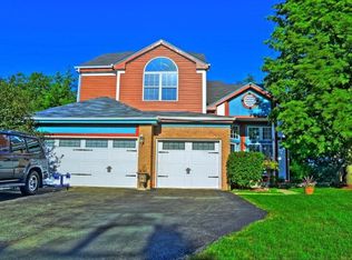 2229 N Hillcrest Ct, Round Lake Beach, IL 60073