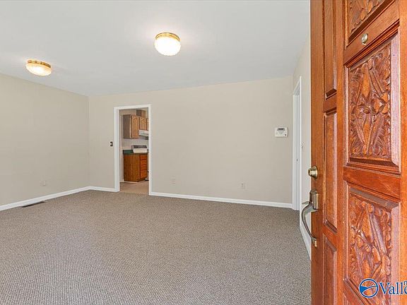 4th image of 4005 Saundralane Dr NW