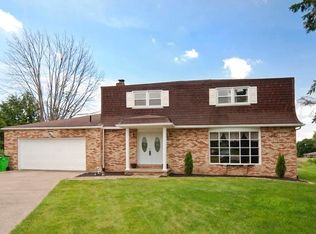 450 Wyandotte Trl SW, Hartville, OH