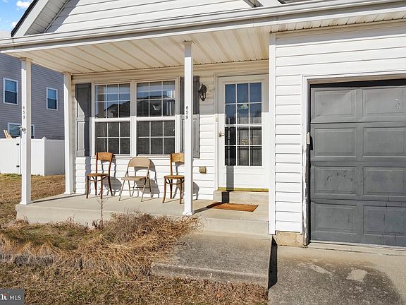 4th image of 659 Warren Dr