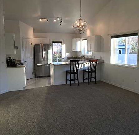 4th image of 1681 Country Manor Blvd