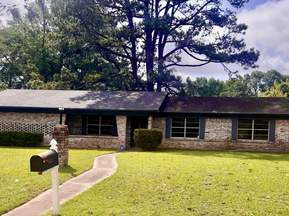 116 Medina Dr, Texarkana, TX 75503