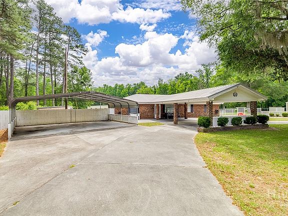 3rd image of 440 Pecan Lane