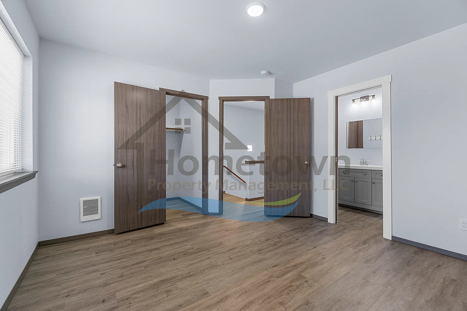 3 bed, 1.5 bath, 1369 sqft, $1,900 — Photo 3