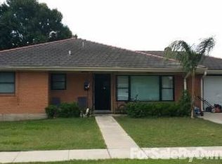1327 Ocean Dr, Metairie, LA 70005