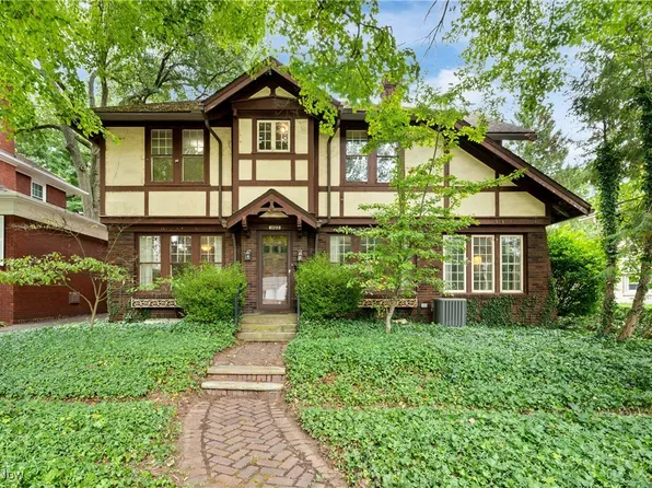 1123 Quinby Ave, Wooster, OH 44691