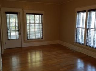 344 W 21st St, Holland, MI 49423