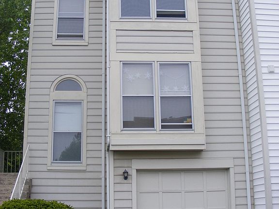 3rd image of 501 Dakota Dr