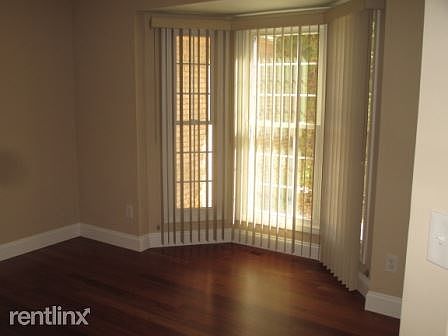 4th image of 2818 Treyburn Ln