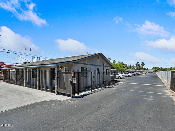 2nd image of 1744 W Glendale Ave #7