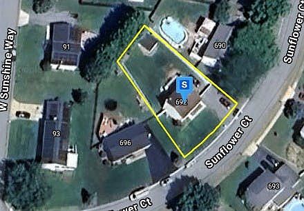 2nd image of 692 Sunflower Ct