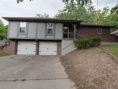 1304 SW 23rd St, Blue Springs, MO, 64015