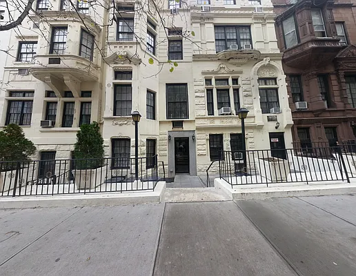 Rented by America Mecca Realty LLC | media 26