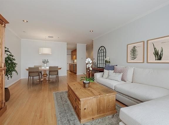3rd image of 1155 W Armitage Ave APT 201