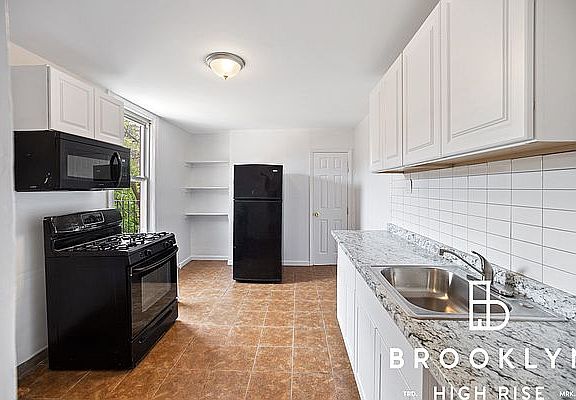 4th image of 1692 Saint Marks Ave #2