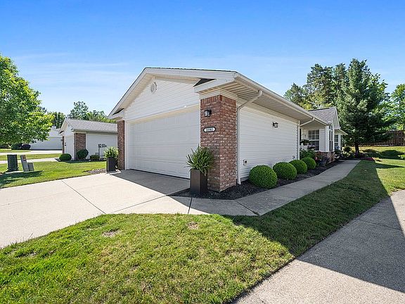4th image of 18502 Woodhaven Dr