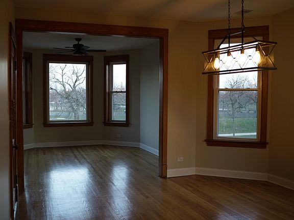 2nd image of 1138 N Kedzie Ave #2