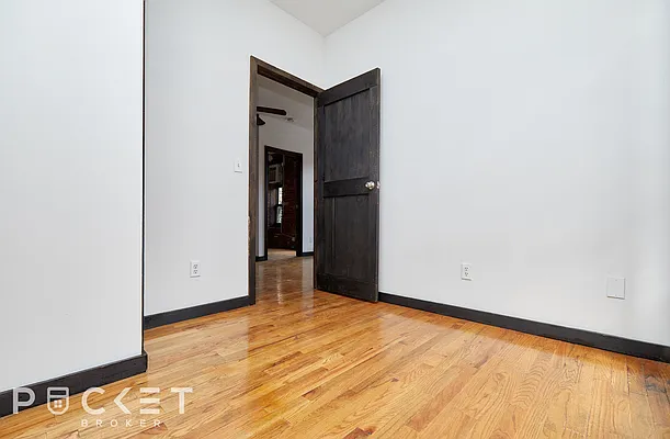 Rented by PocketBroker Inc | media 42