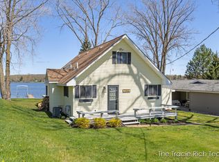 7964 W Royal Rd, Stanwood, MI 49346