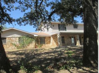 905 Holdiness St, Milano, TX 76556