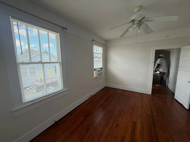 4616 Conti St — Photo 8