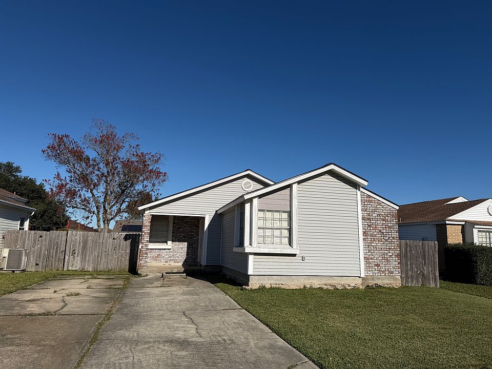 1st image of 1701 Timberlane Estate Dr
