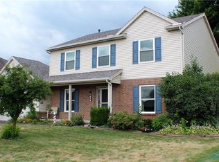 38 Springcove Ln, Holland, OH 43528