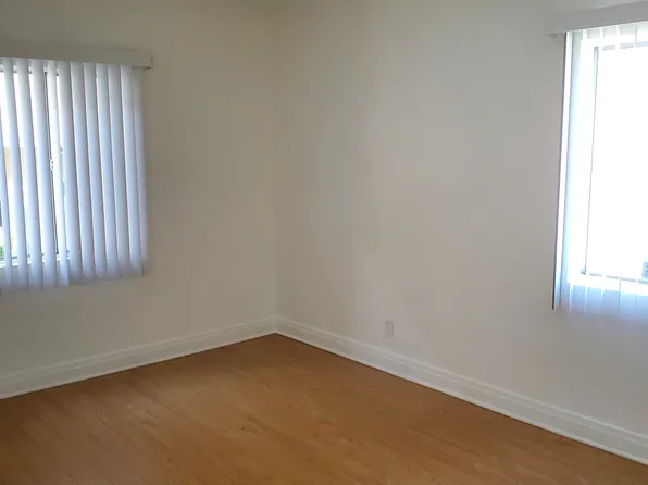 1936 1/2 Cheremoya Ave, Los Angeles, CA