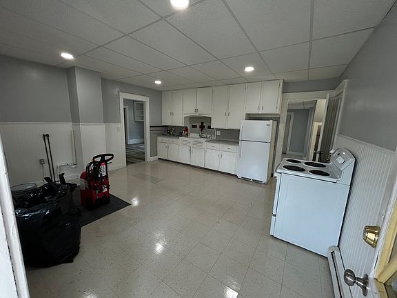 3rd image of 12 Bellevue St #1