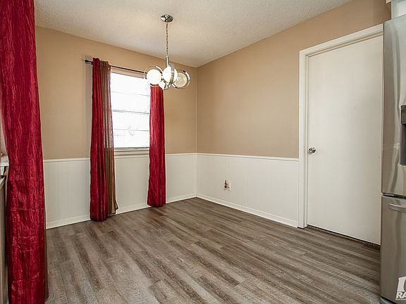 5th image of 3906 High Meadow Dr