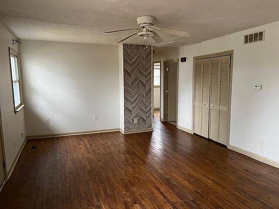2nd image of 865 Parkwood Ave