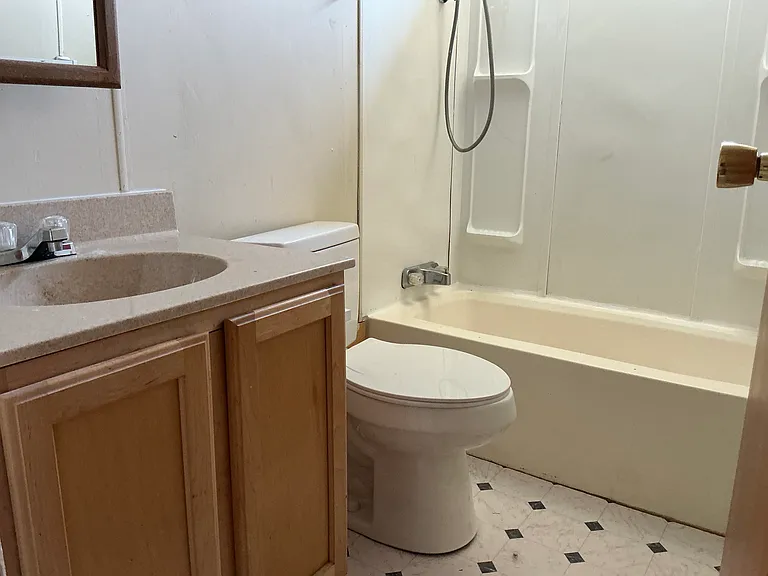 41 Merrill Ct — Photo 3