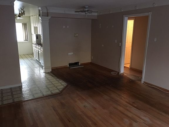 5th image of 1970 Tall Oaks Dr APT 1A