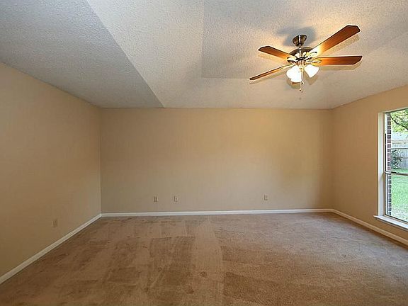 5th image of 5518 Ginger Bell Dr