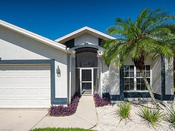 5th image of 18064 Horseshoe Bay CIR