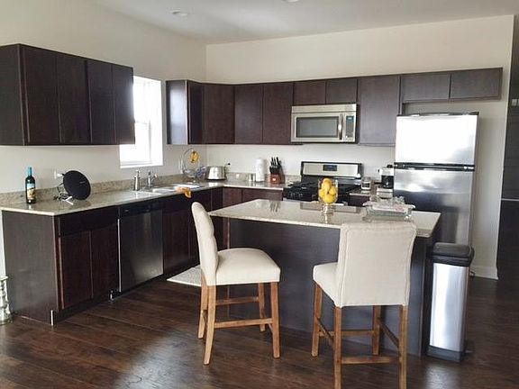 3rd image of 2917-39 N Central Ave #15368186